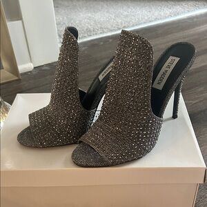 Steve Madden Glittering Black Rhinestone Mules